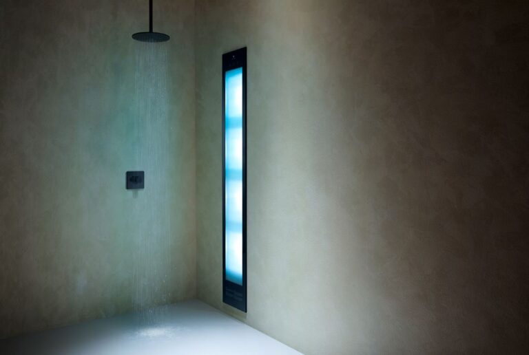 Sunshower, acqua e luce per la doccia del benessere
