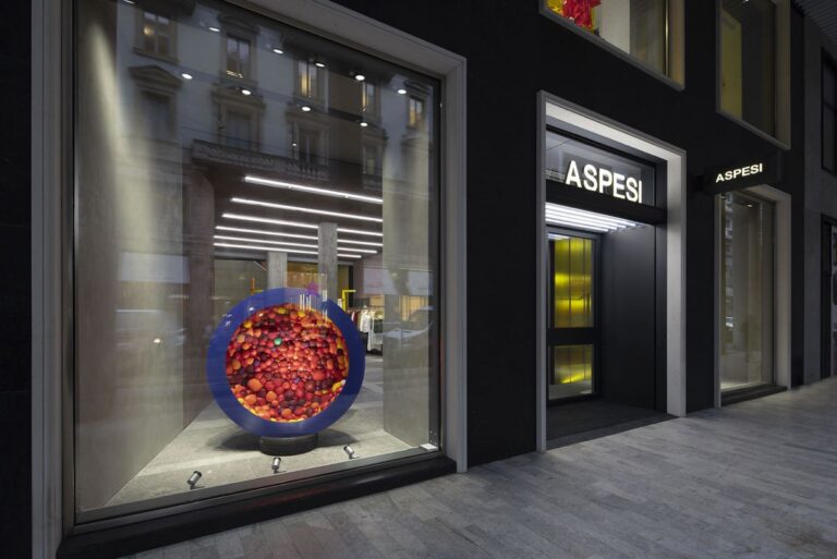 Aspesi, il nuovo store tra moda, design e arte