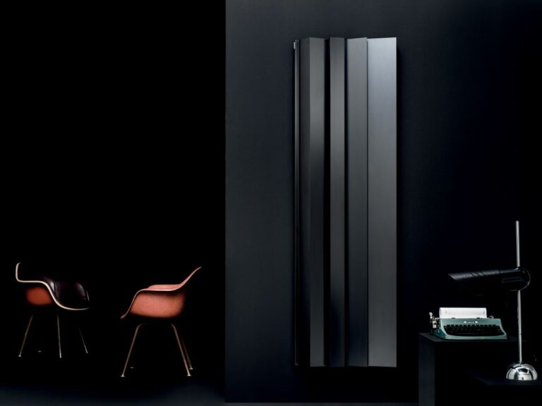 Quasi vent’anni di radiatori design, Antrax IT presenta il nuovo catalogo