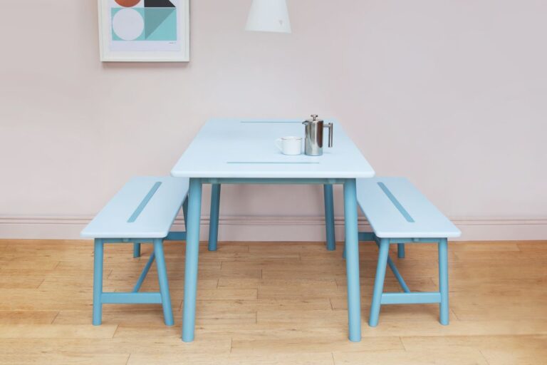 Resistente e colorato, Felix Smith sceglie HI-MACS per il nuovo set di arredi