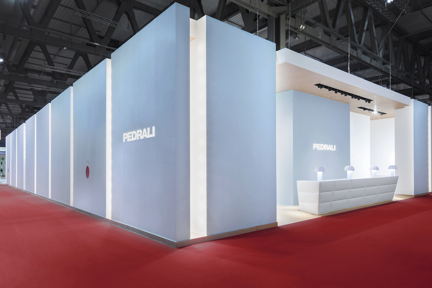 PEDRALI, con l’allestimento #PEDRALIGOODIDEAS, Salone del Mobile Milano 2018, che ha vinto gli Icon Awards come “Innovative Architecture” e il German Design Award 2019 nella categoria Fair and Exhibition