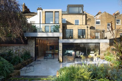 coach-house-selencky-parsons-architecture-london-uk_dezeen_1704_col_6.jpg