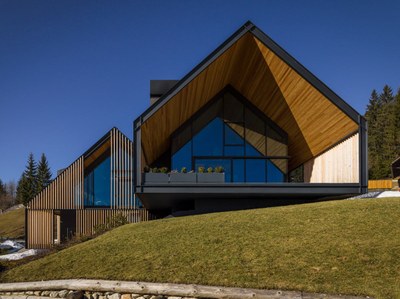 z-house-geza-alpine-mountain-camporosso-italy-_dezeen_2364_col_3.jpg