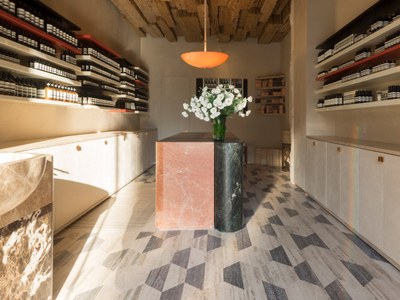 aesop-san-lorenzo-studio-luca-guadagnino-interiors-retail-shops-italy-rome_dezeen_2364_col_2.jpg