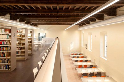 Biblioteca-Studi-Umanistici-Universita-Pavia-SIM2322-ph-Simone-Ronzio.jpg