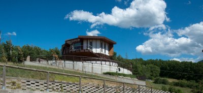 rotating-house-roberto-rossi-rimini_dezeen_2364_col_3-1704x782.jpg