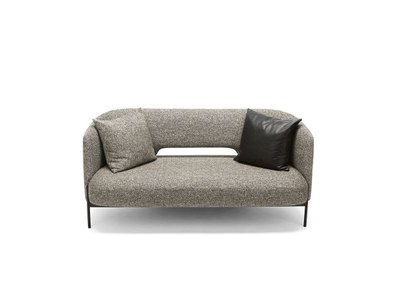 MisuraEmme_Virgin sofa with armrests_01.jpg