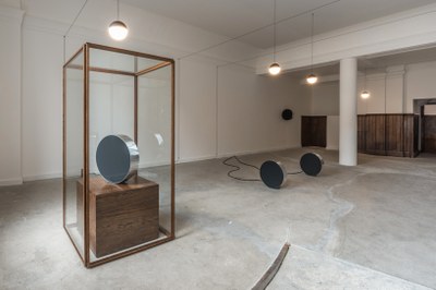 bang-olufsen-beosound-edge-speaker-michael-anastassiades-LDF-designboom01.jpg