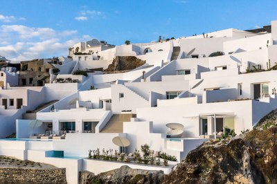 hotel-in-santorini-kapsimalis-architects-architecture-hotels-greece_dezeen_2364_col_4.jpg