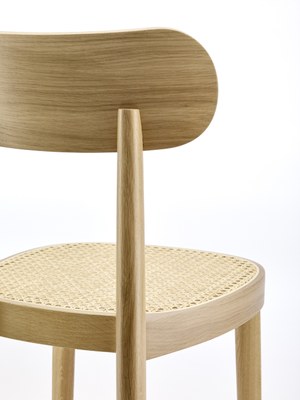 Thonet_118_oak_Sebastian_Herkner.jpg