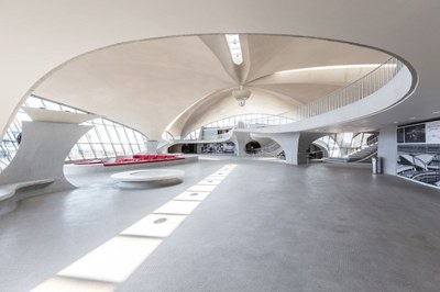 twa-hotel-eero-saarinen-interiors-jfk-airport-new-york-city-usa-max-touhey_dezeen_2364_col_12.jpg