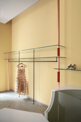 imarika-milan-marcante-testa-interiors-retail-shops-italy_dezeen_2364_col_2.jpg