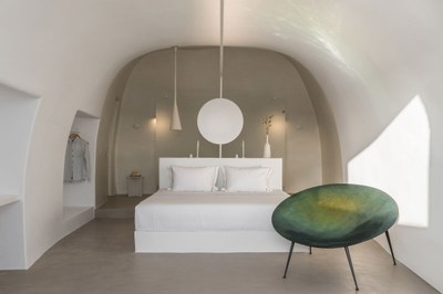 hotel-in-santorini-kapsimalis-architects-architecture-hotels-greece_dezeen_2364_col_61.jpg