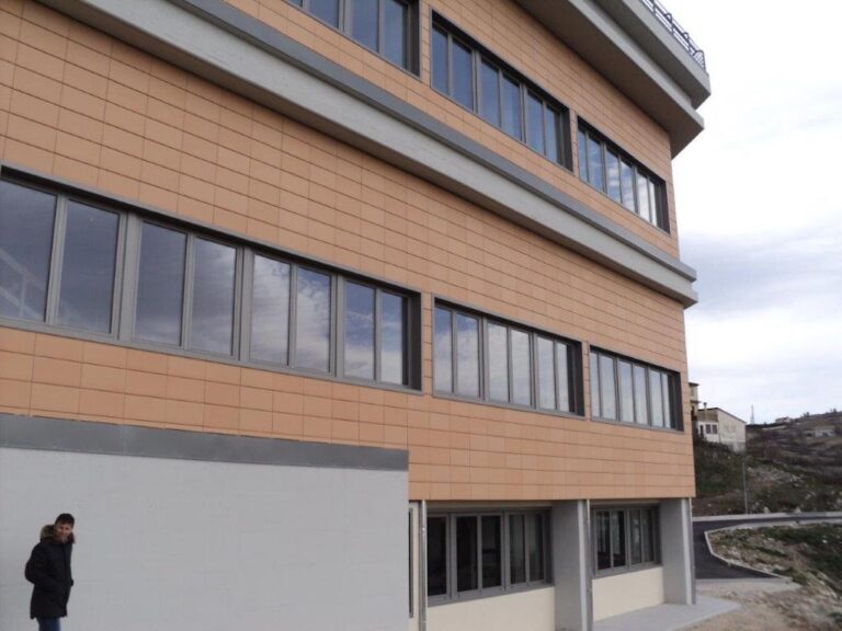 Le facciate ventilate di Terreal Italia per il Mercato di Cercemaggiore