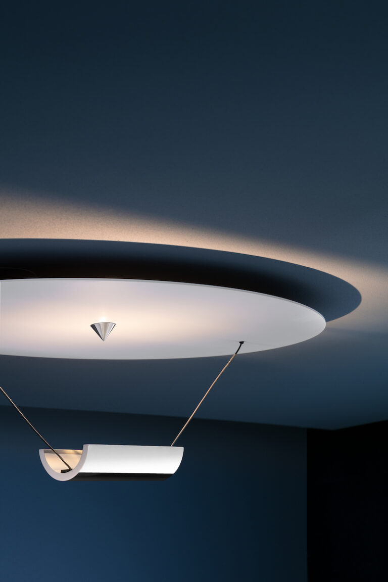 DiscO, l’iconica lampada a soffitto di Catellani & Smith punta sulla tecnologia