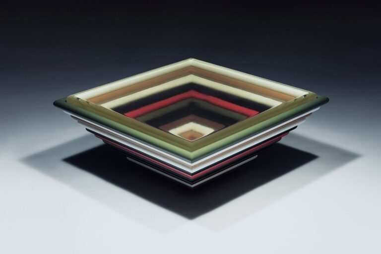 Rhythms of Color, la collezione design firmata Jonathan Saunders