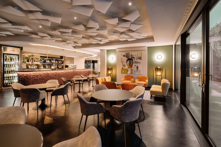 Riflessi, l’arredamento sartoriale per l’Hotel Bianca Relais di Oggiono