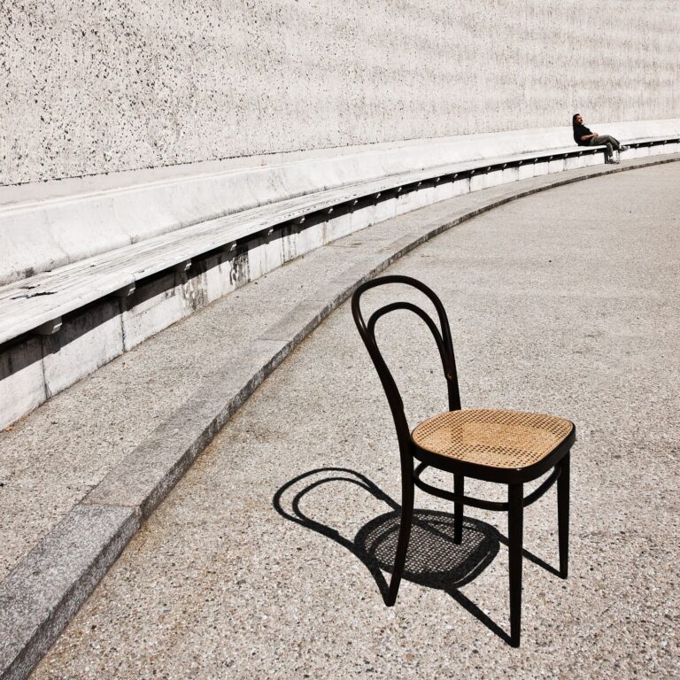 Sedia 214, storia di un classico del design (firmato Thonet)