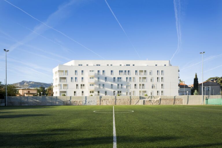 La Barquière, le onde dell’architettura s’infrangono a Marsiglia
