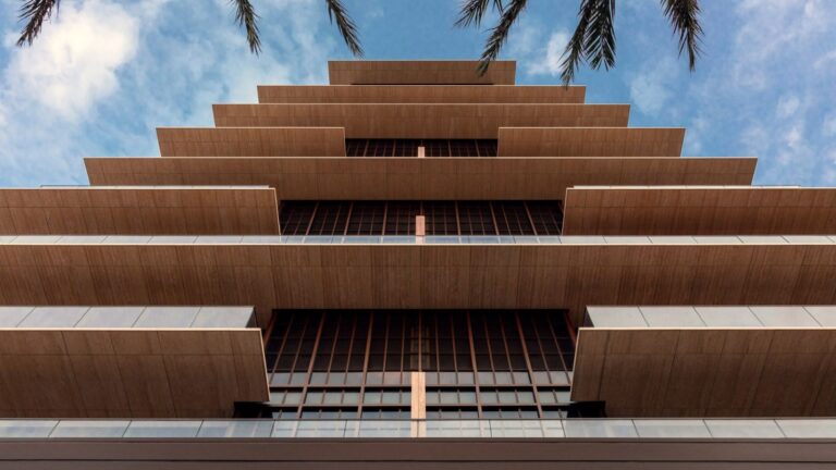 Arte, la scultorea torre residenziale di Antonio Citterio a Miami Beach