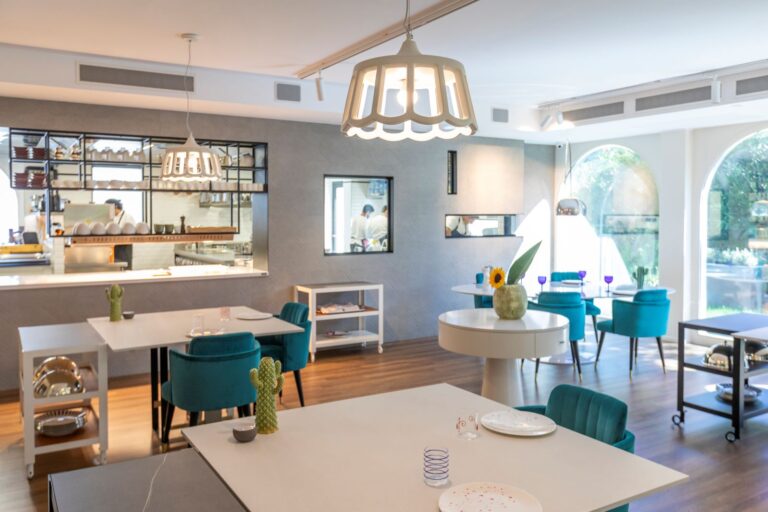 Illuminare il gusto: il lighting decor di Karman protagonista del ristorante di Peter Brunel