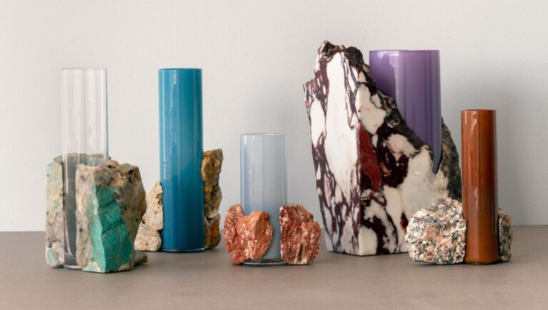Drill Vases, il marmo protagonista tra ordine e caos