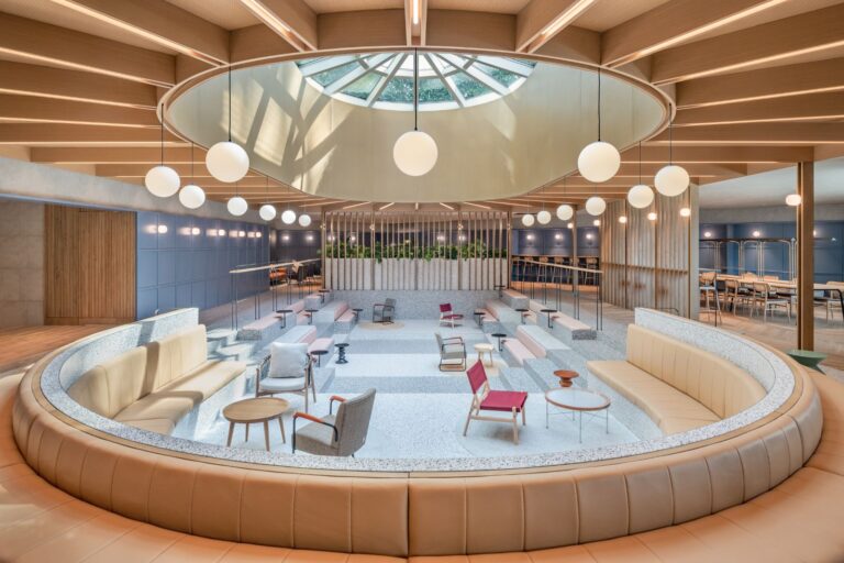L’ufficio in piscina, la sfida di Linehouse a Shanghai
