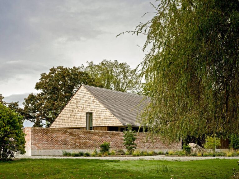 Saanich Farmhouse, atmosfere rurali per una casa in Canada