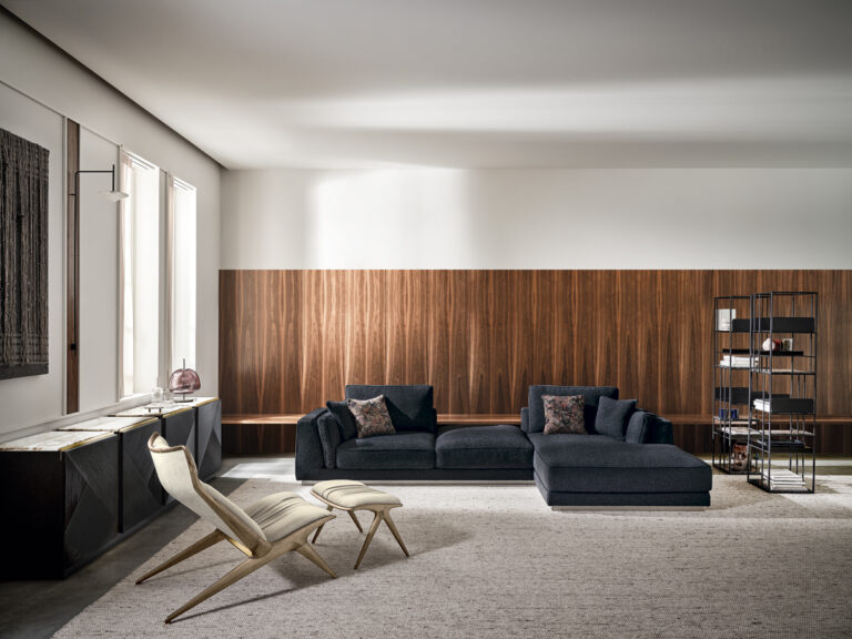 Aurora, la nuova lounge chair di Draga & Aurel per Opera Contemporary