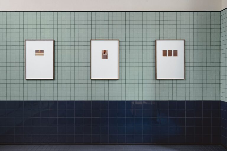 Between The Lines, le fotografie di Luigi Ghirri a Casa Mutina Milano