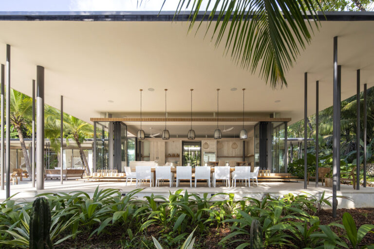 Sirena House, la villa da sogno (sostenibile) sulla spiaggia della Costa Rica