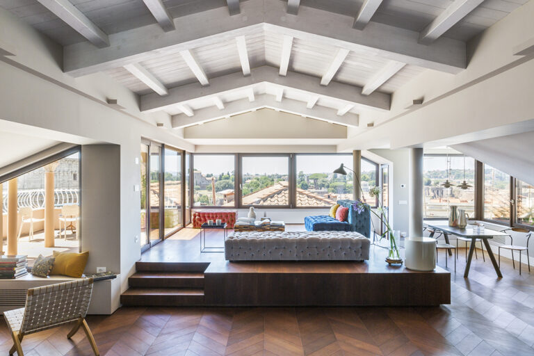 Il loft d’artista di Alvisi Kirimoto con vista sul Colosseo