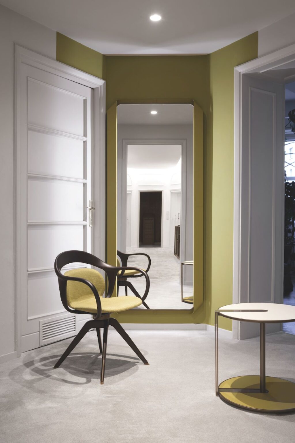 the Shirley mirror furnishes the private space