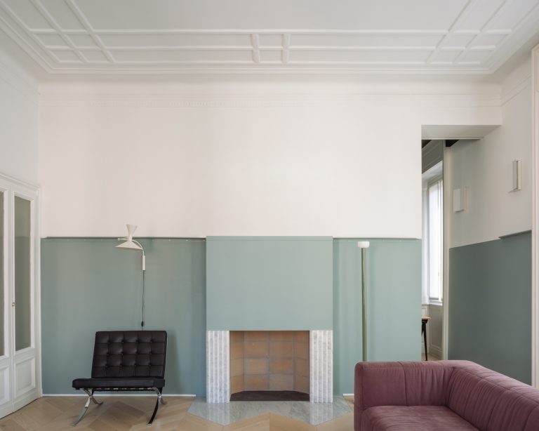 Casa LABE, light and colors in the heart of Milan