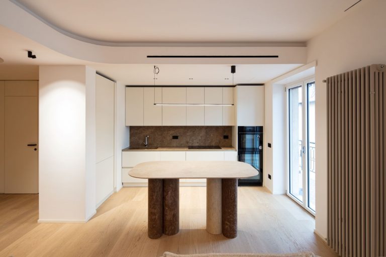 Casa Ambra, l’open space si riempie di luce