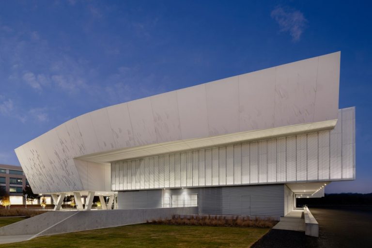 iGuzzini illumina l’architettura del Crow Museum of Asian Art in Texas