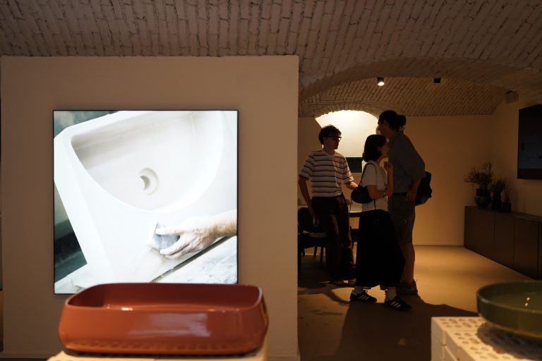 Alice Ceramica e Politecnico di Milano: il futuro del design sanitario nasce in aula
