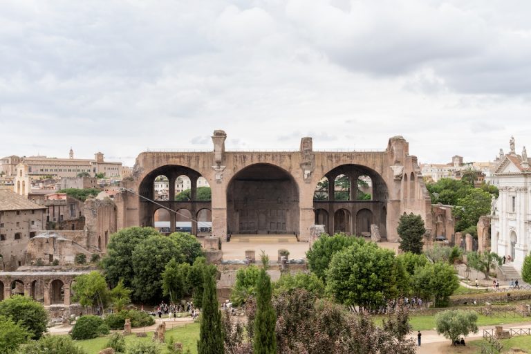 Alvisi Kirimoto rilegge l’identità della Basilica di Massenzio a Roma