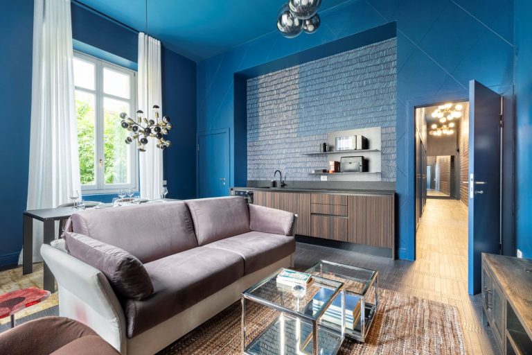 La carta da parati WallPepper protagonista nel design del 10 Manzoni Aparthotel