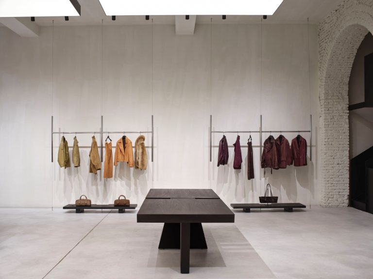 Salvatore Santoro inaugura a Milano il nuovo showroom firmato Parisotto + Formenton