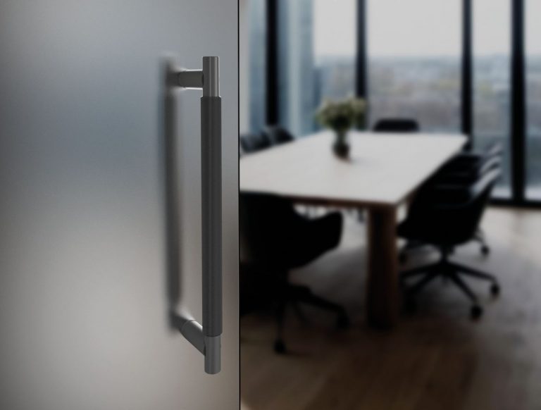 FORM di Frascio trasforma la maniglia in esperienza materica e funzionale