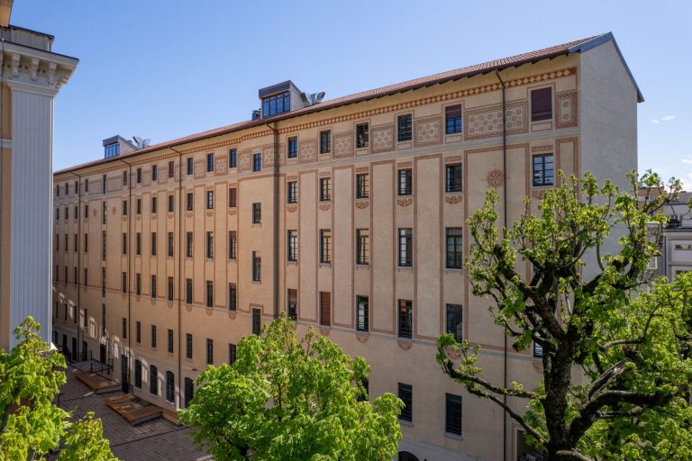 Un lavoro per sottrazione: il restauro di Politecnica per Palazzo Mercalli