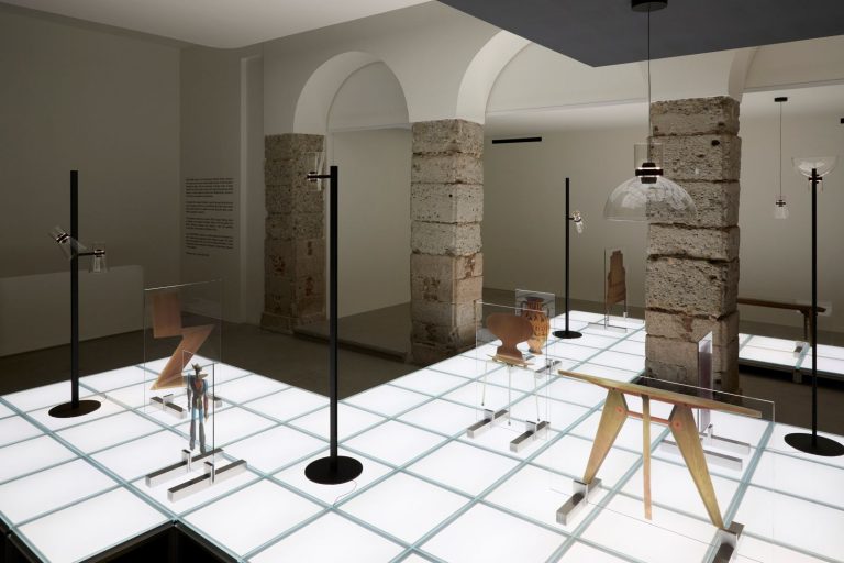 Flos Nocturne: l’evoluzione della luce modulare di Konstantin Grcic