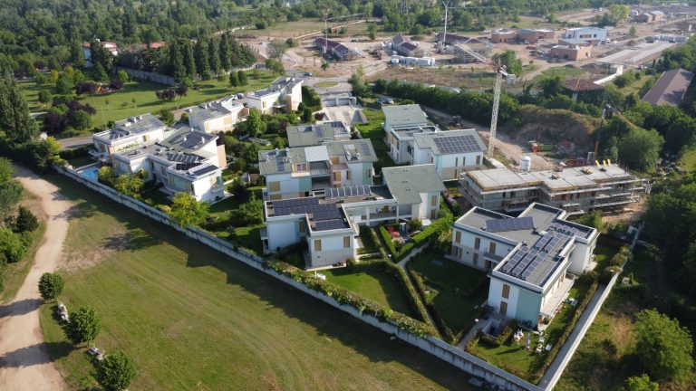 Escape Design firma il Residence Santa Caterina, manifesto di architettura organica