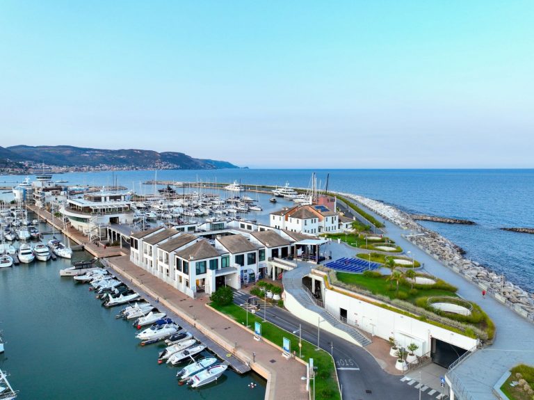 Marina di Loano, il nuovo waterfront a cura di Vittorio Grassi Architects