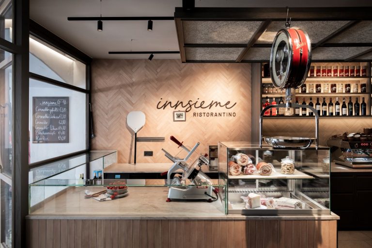 Innsieme, il ristorante disegnato da NOA tra tutela storica e gusto italiano